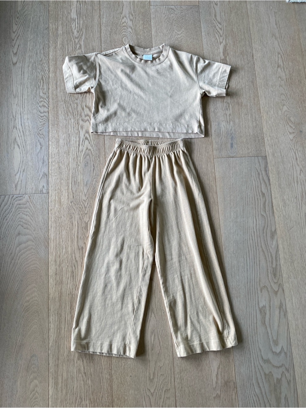 " Zara" Two-Piece Kids Set - Short Sleeve Top & Wide Leg Pants